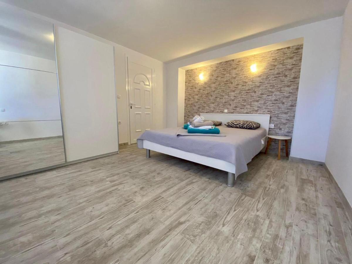 Apartments King - City Center โนวาลยา ภายนอก รูปภาพ
